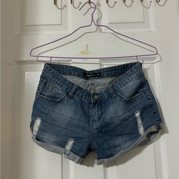 1shorts 1 skirts 1 midi dress and a pants condition as picture sale in total - Picture 1 of 8